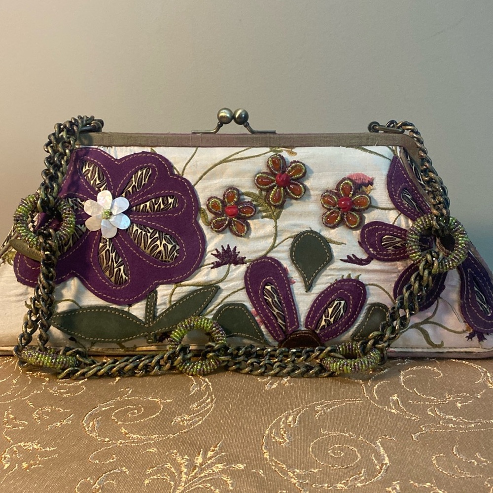 Mary Frances RARE beautiful handbag! Absolutely a work of art!